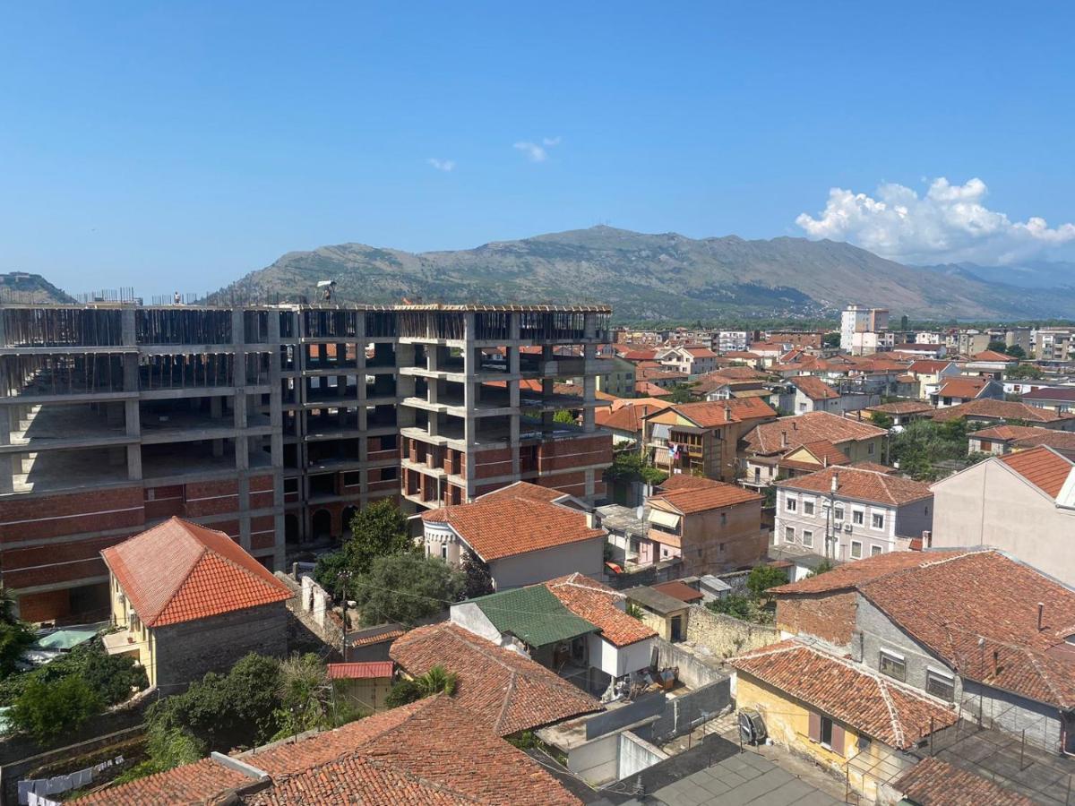 Center Of Shkodra Apartment Екстериор снимка